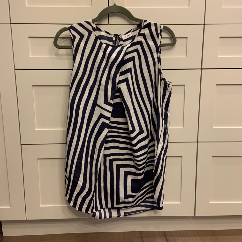 Lightweight flowy tank